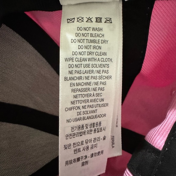 Authentic Burberry - Picture 5 of 9